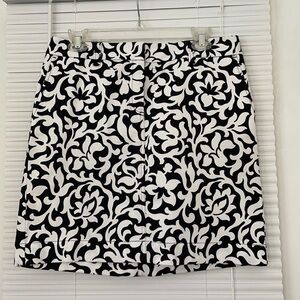 Ann Taylor size 8P Skirt NWOT